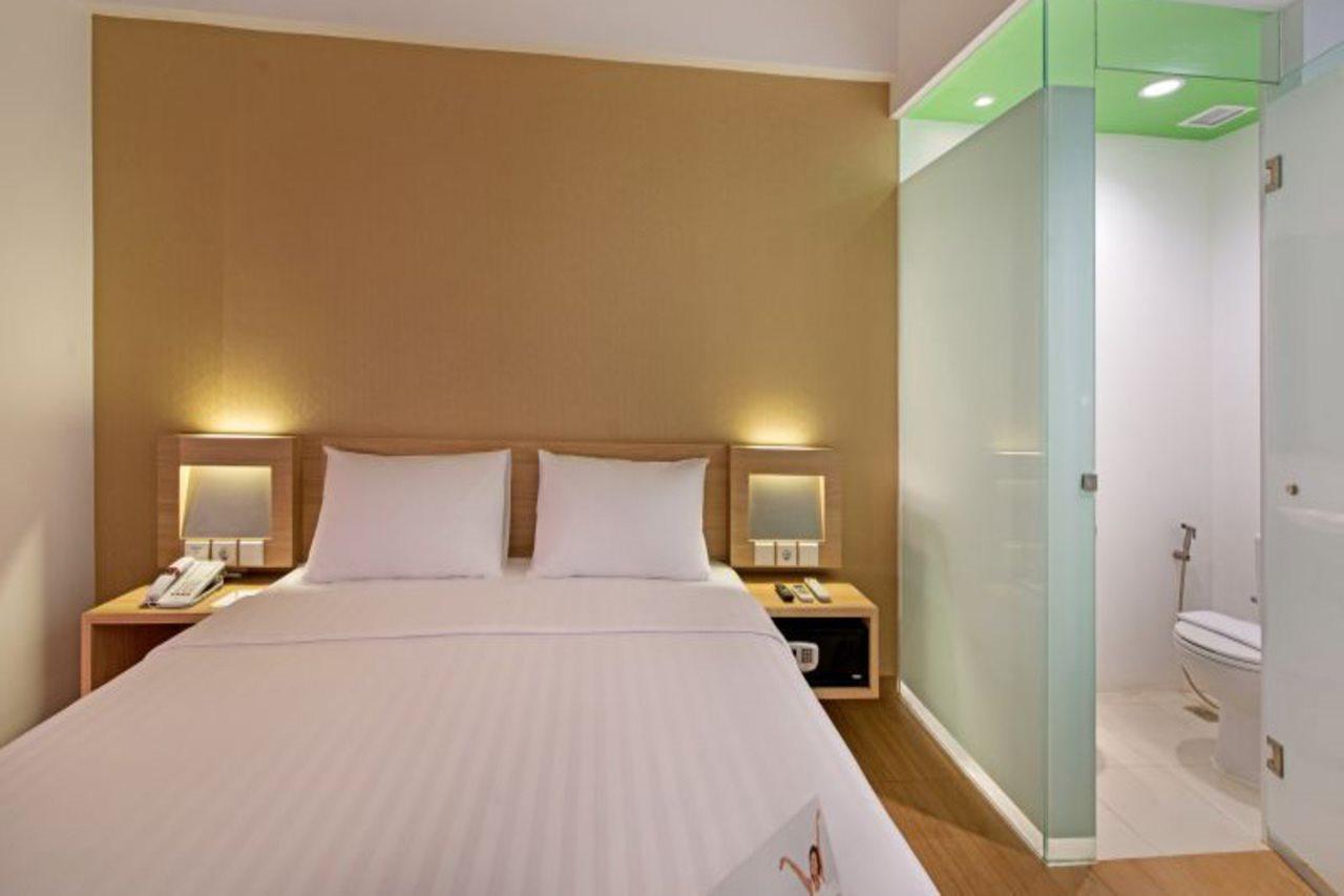 Whiz Prime Hotel Megamas Manado Ngoại thất bức ảnh